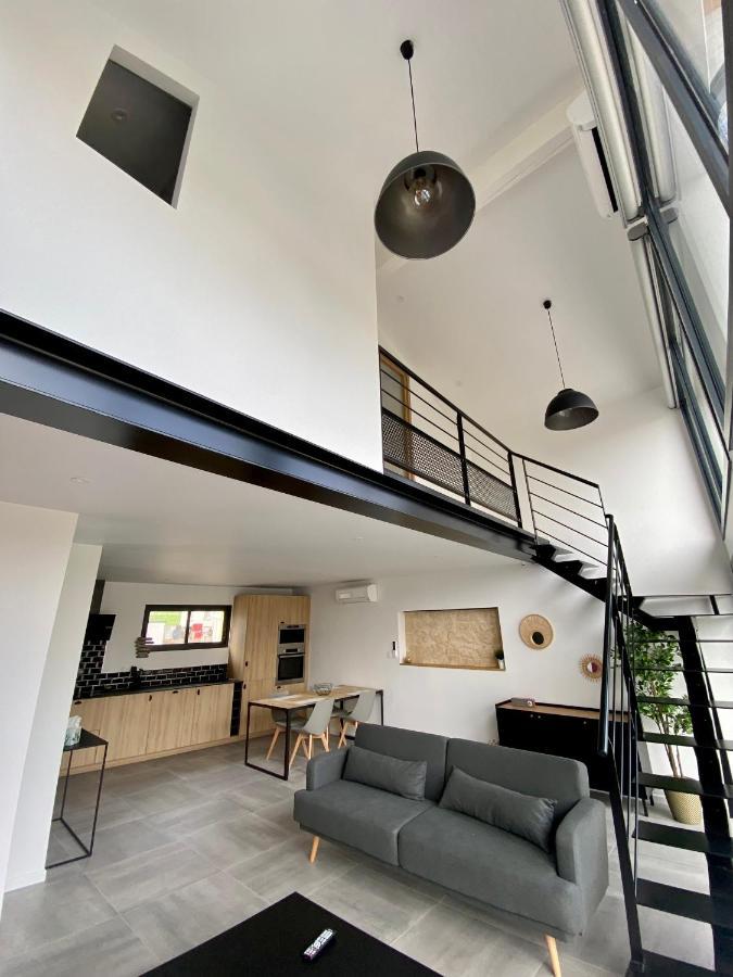 Magnifique Grange Avec / *